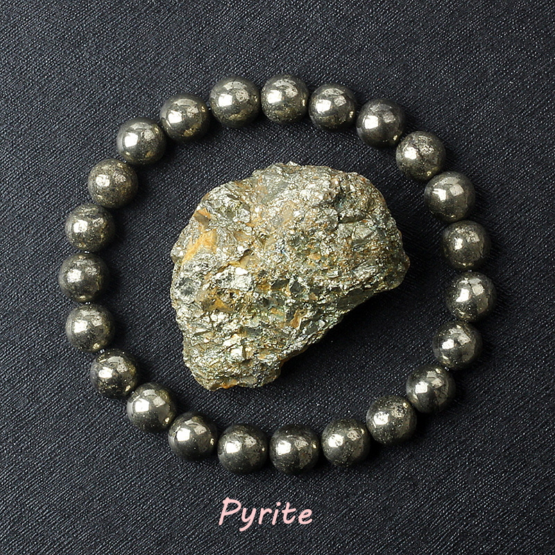 17 Chalcopyrite (natural stone is easily oxidized)