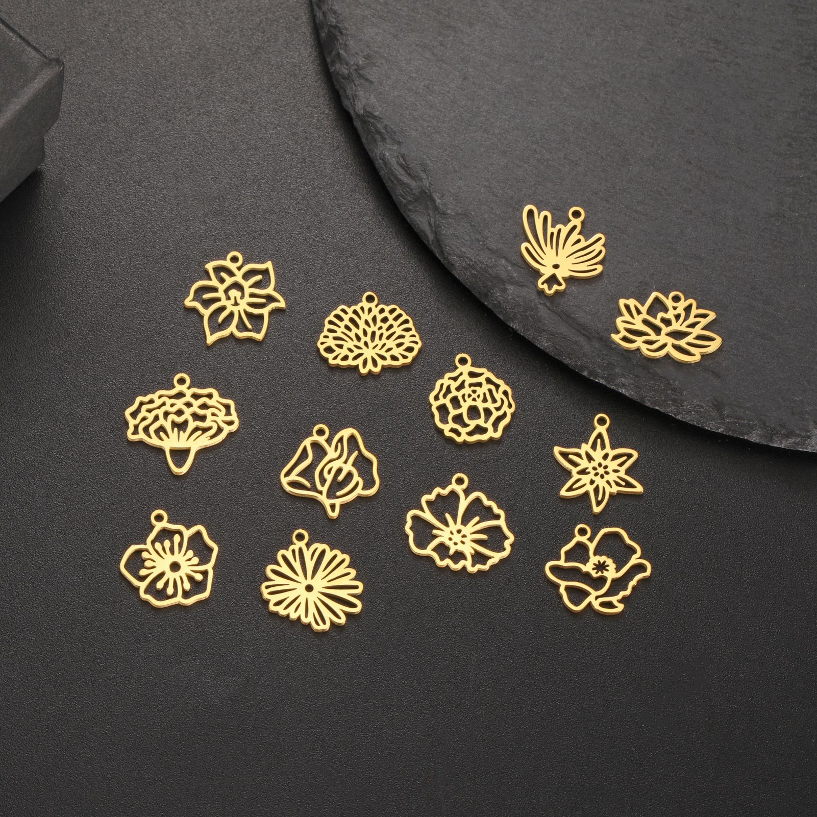 2:Twelve flowers collection-gold