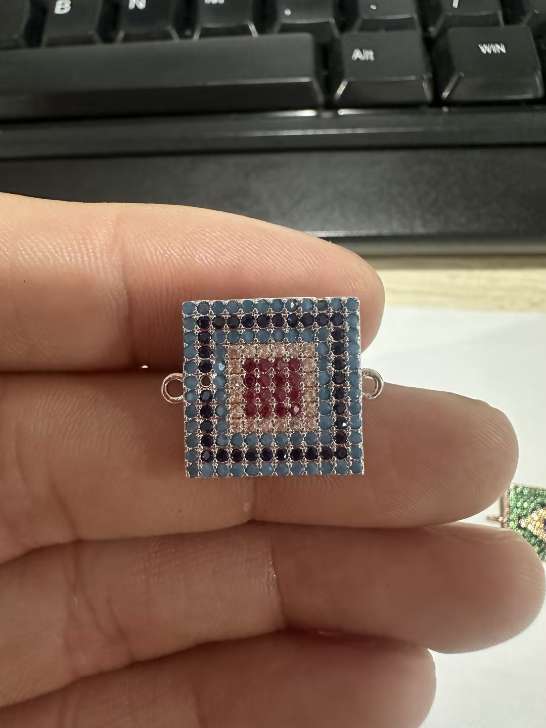 8:H 20*16*3mm