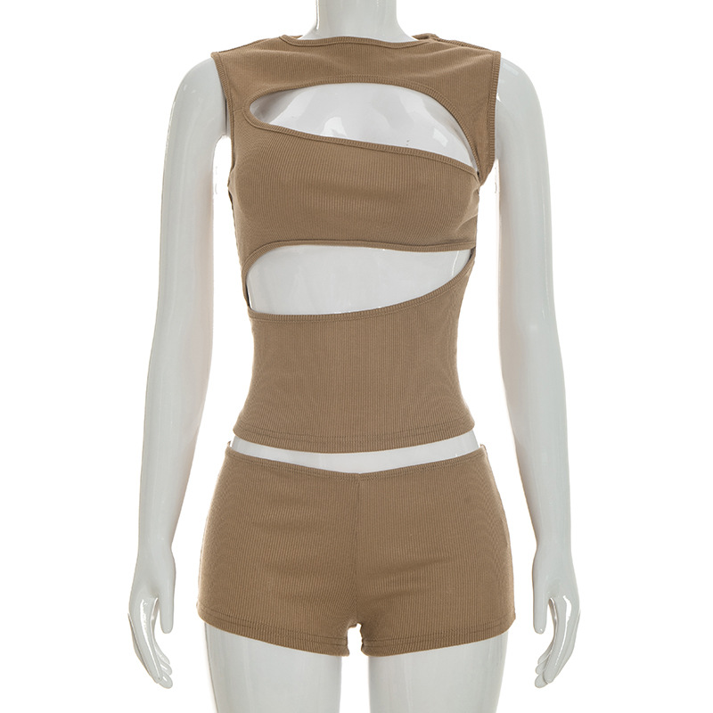Khaki color