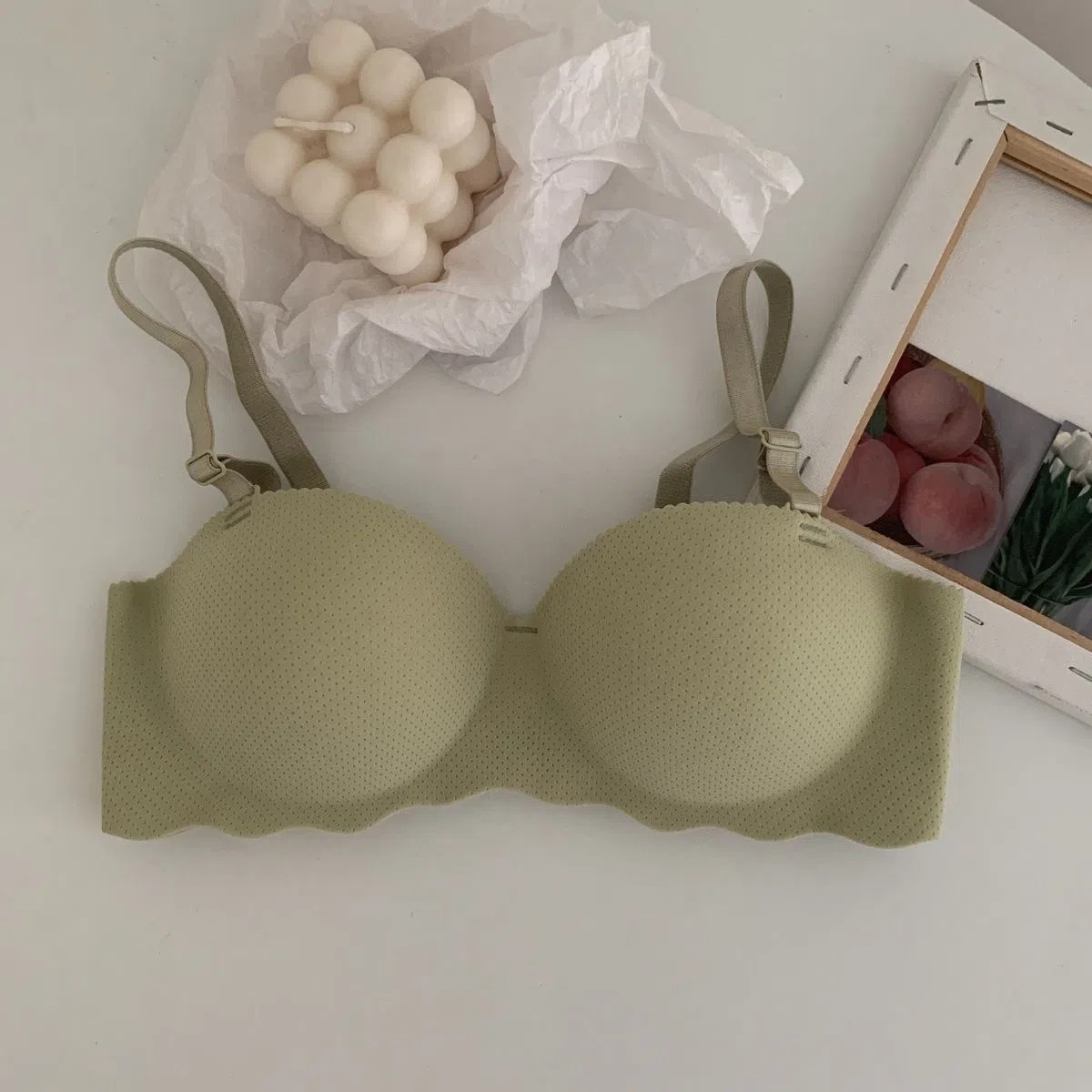 Fruit green