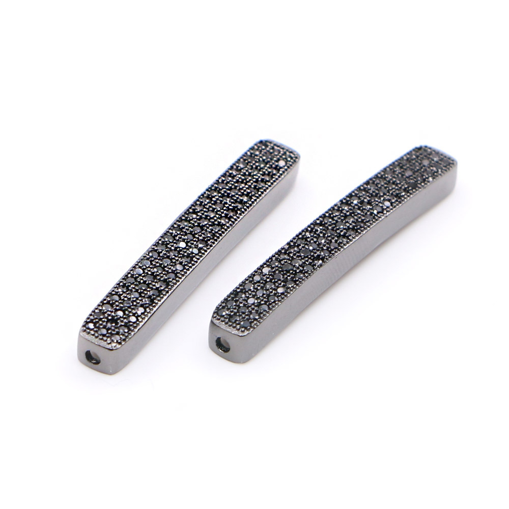 2:Black Black Zircon