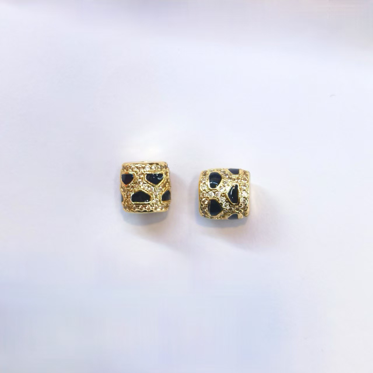 3:# 02 black [9mm]