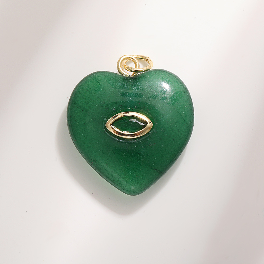 4:A1641 heart shape green aventurine
