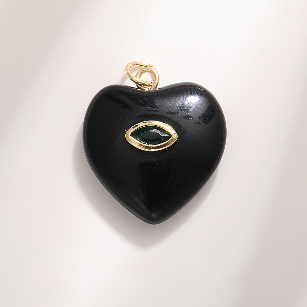 5:A1642 heart-shaped black agate