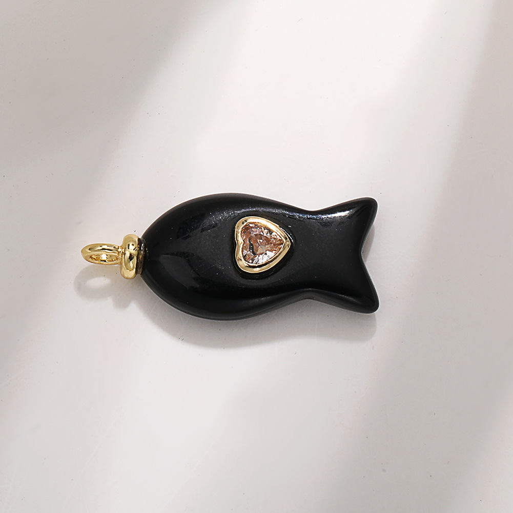 32:A1128 diamond black jade fish