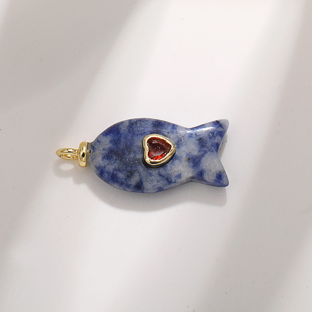 34:A1130 diamond blue point fish