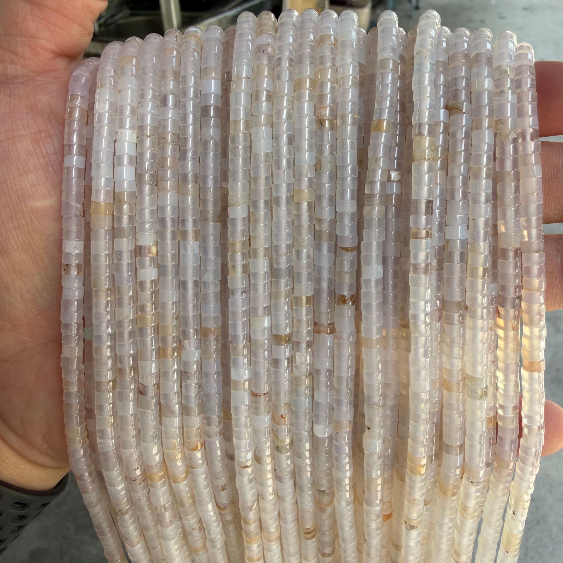 1 white agate