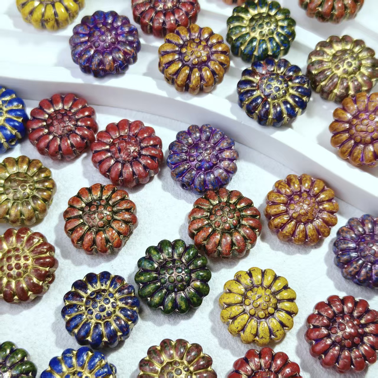 4:Sunflower-15.5*15.5*7mm