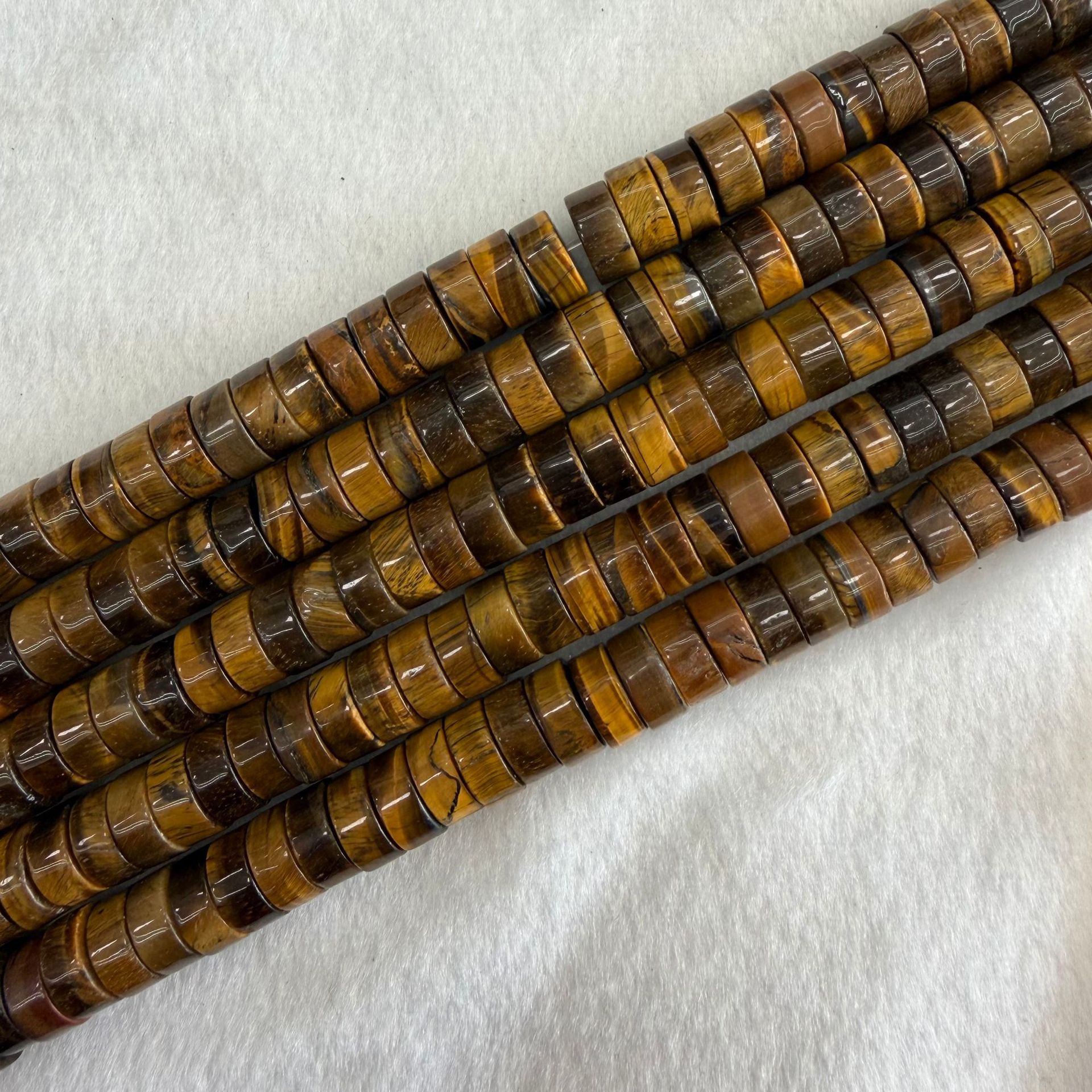 19 Tiger eye stone