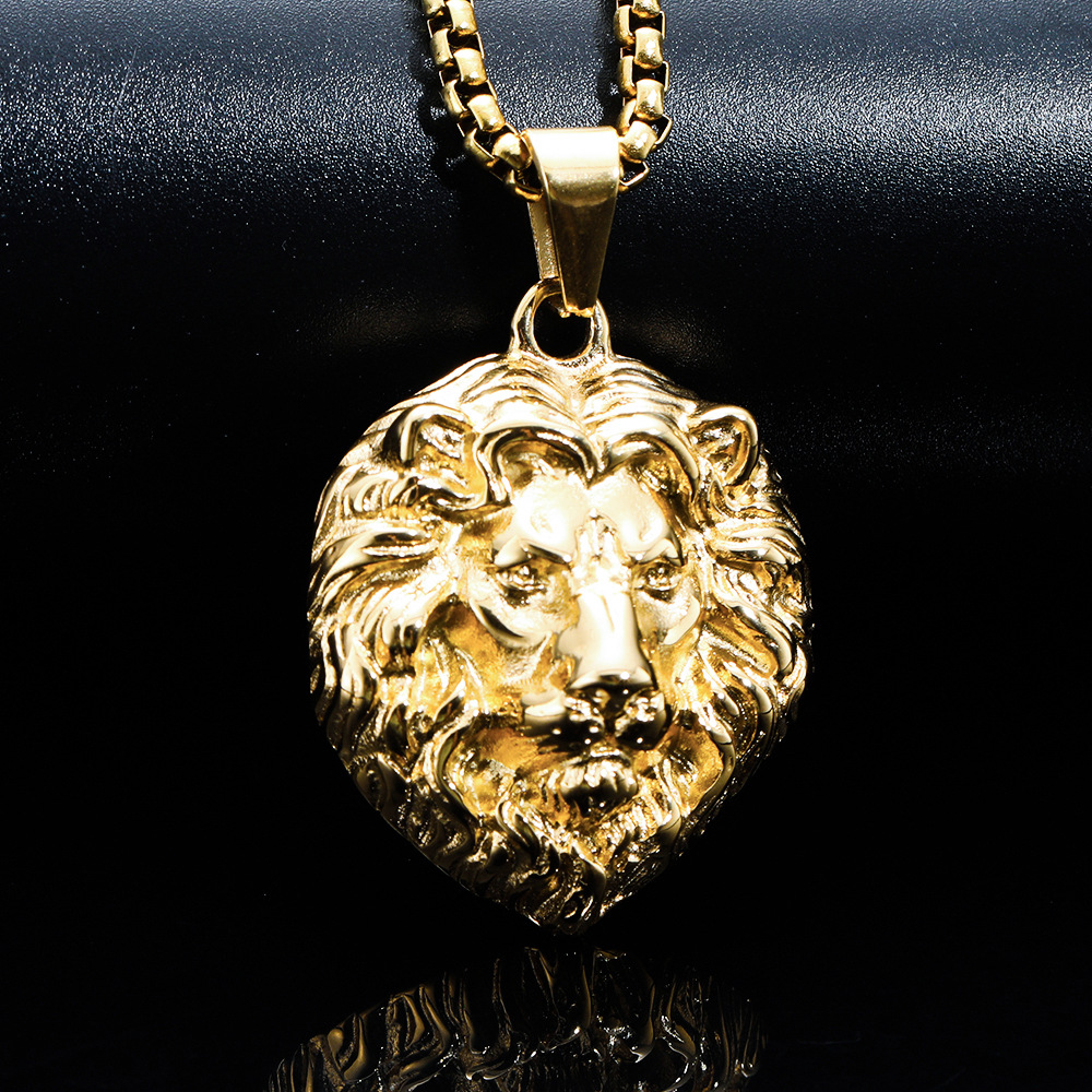 C pendant