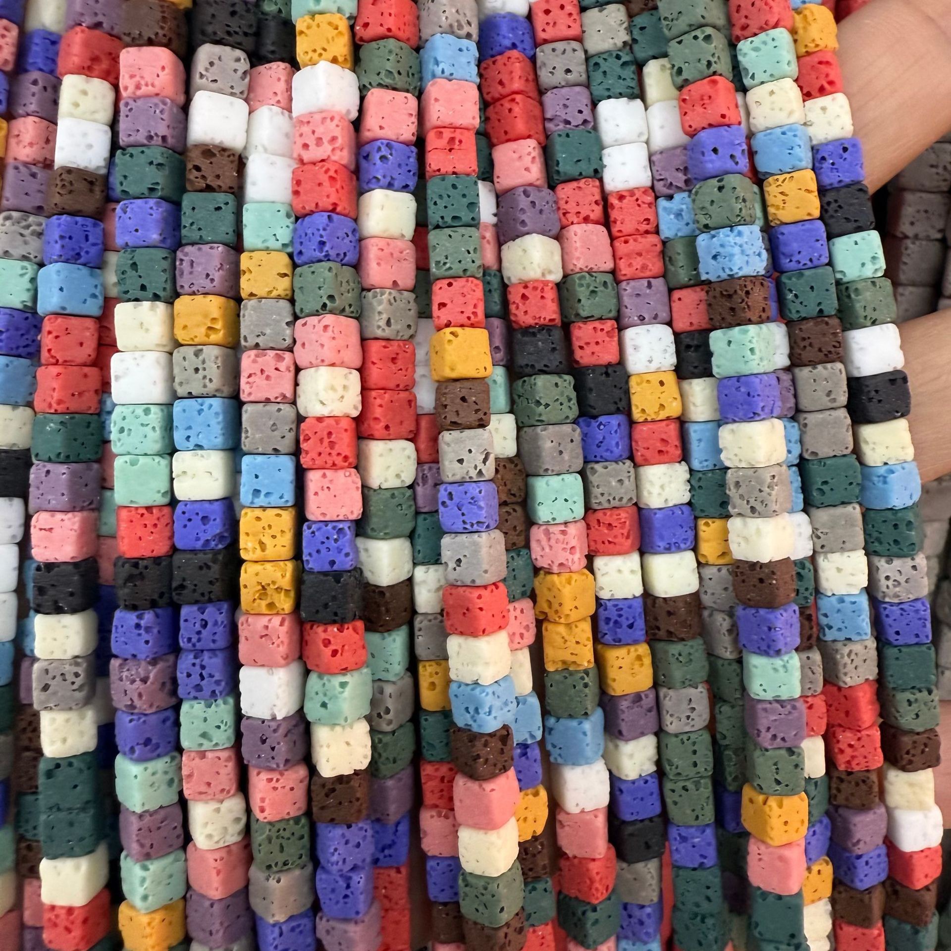 multi-colored 4x4mm/86pcs