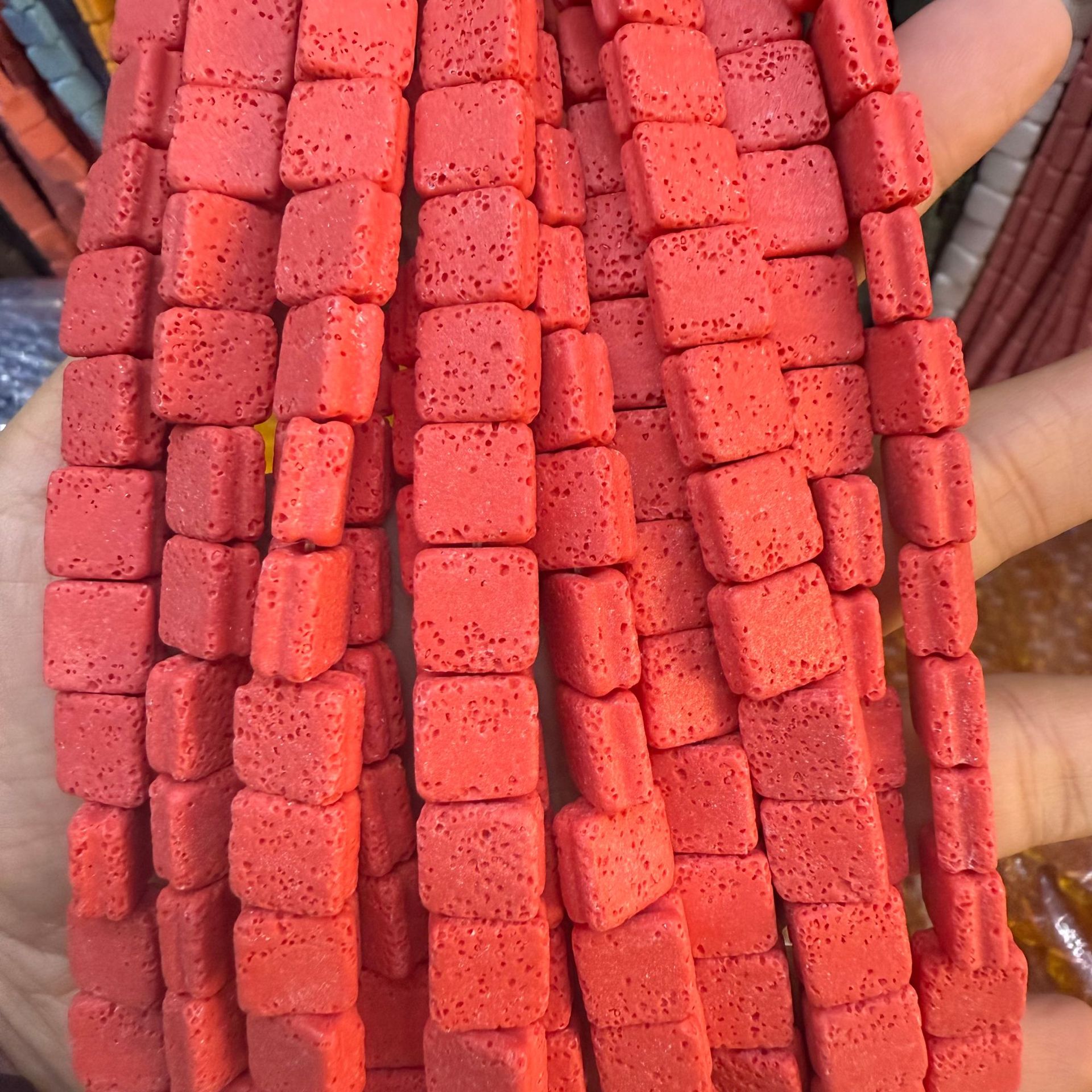 5 レッド