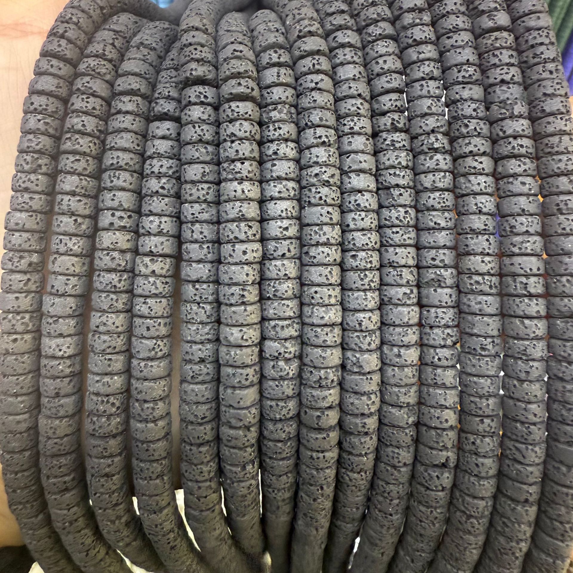 7 ブラック