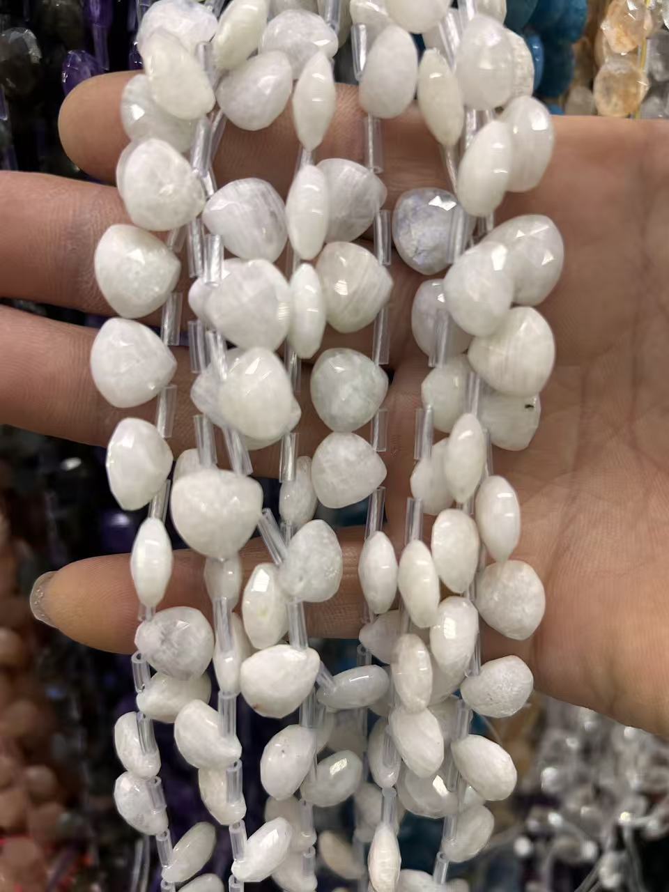 11 White moonlight