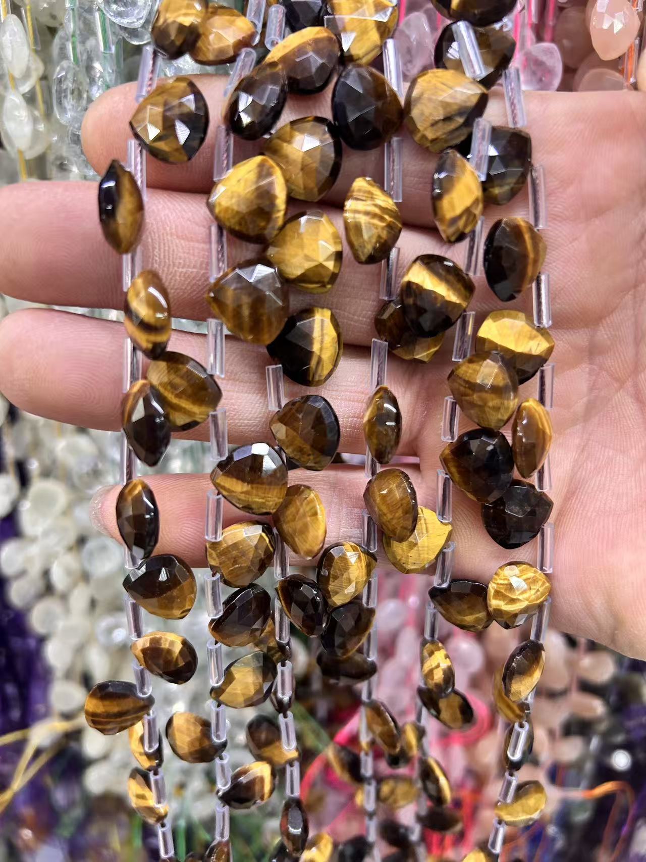 5:Tiger eye stone