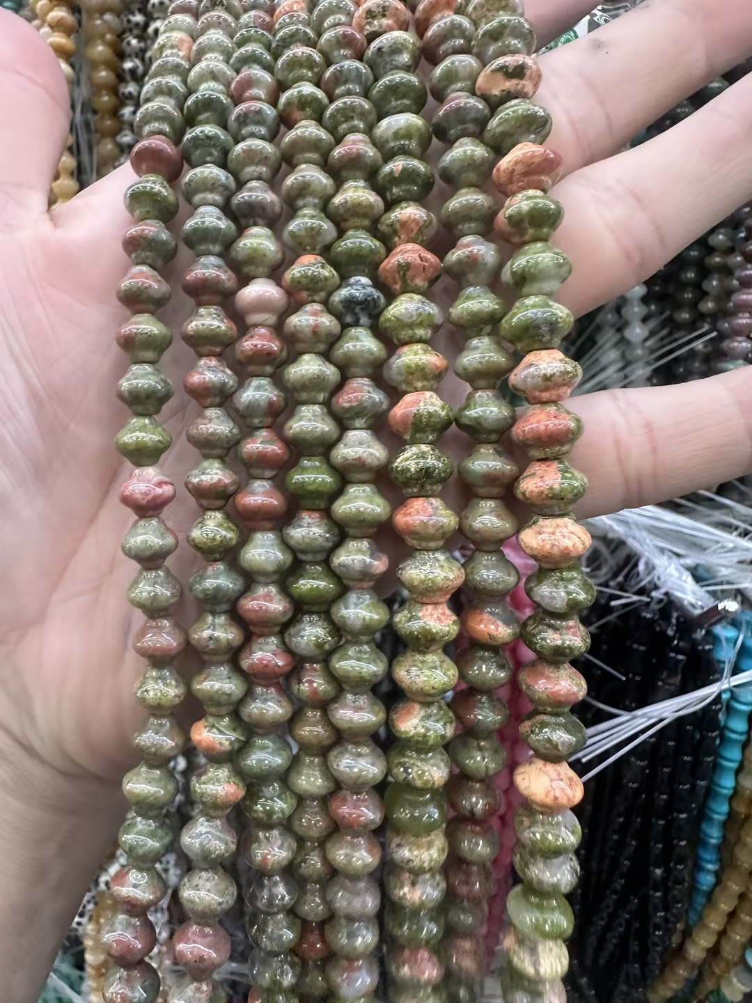 13:Unakite