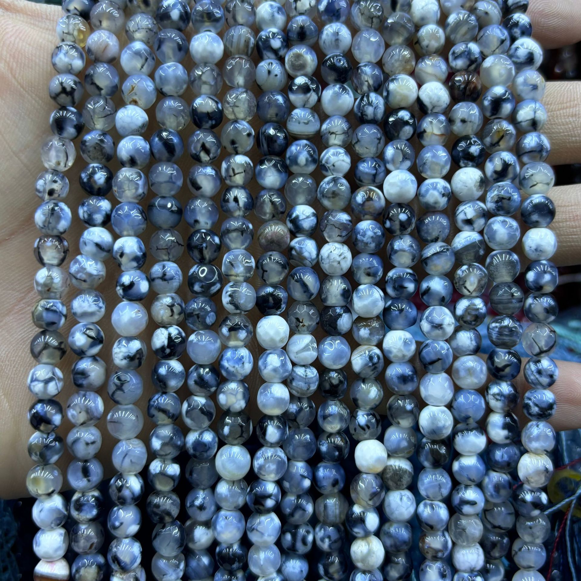 13 Black and white agate