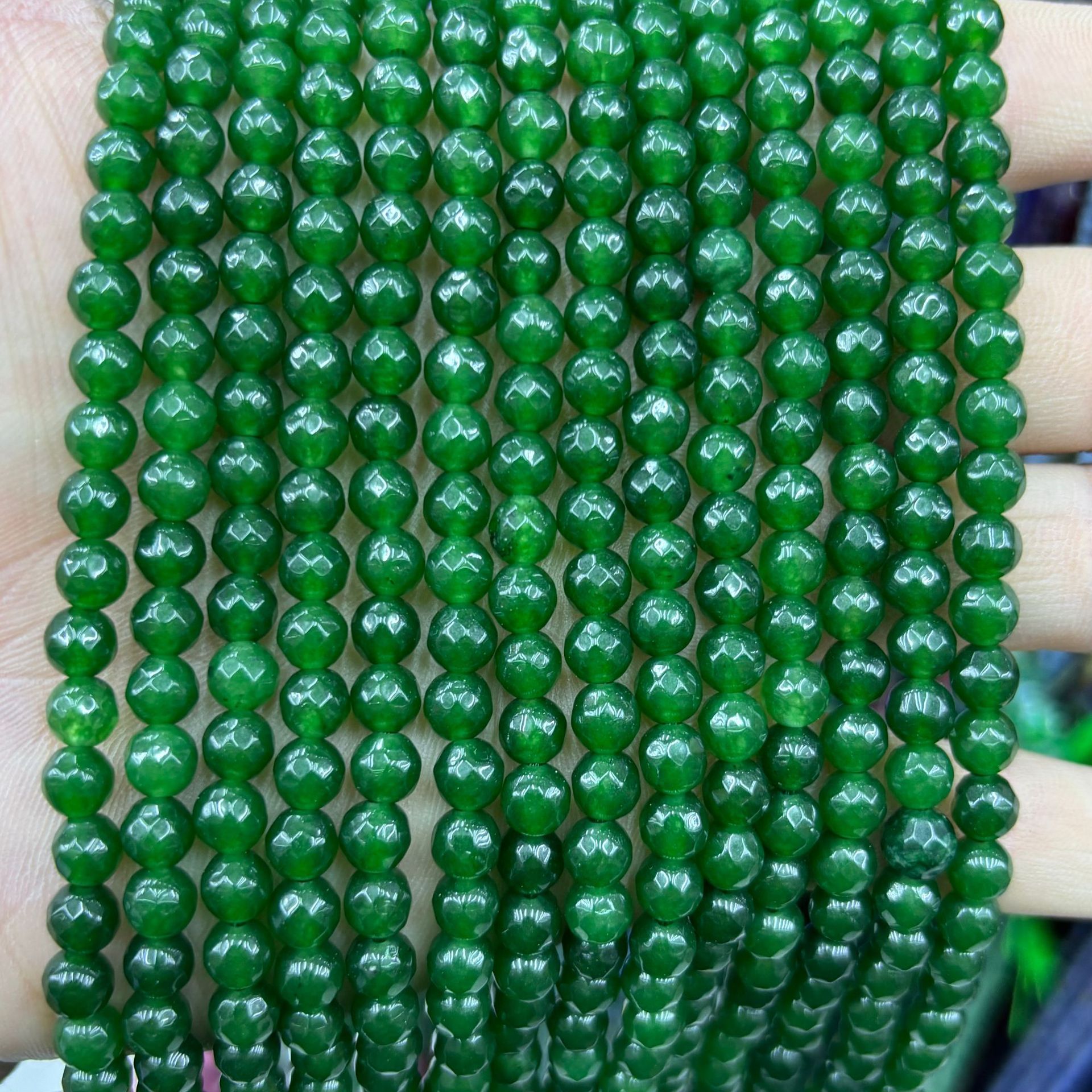 12:Green