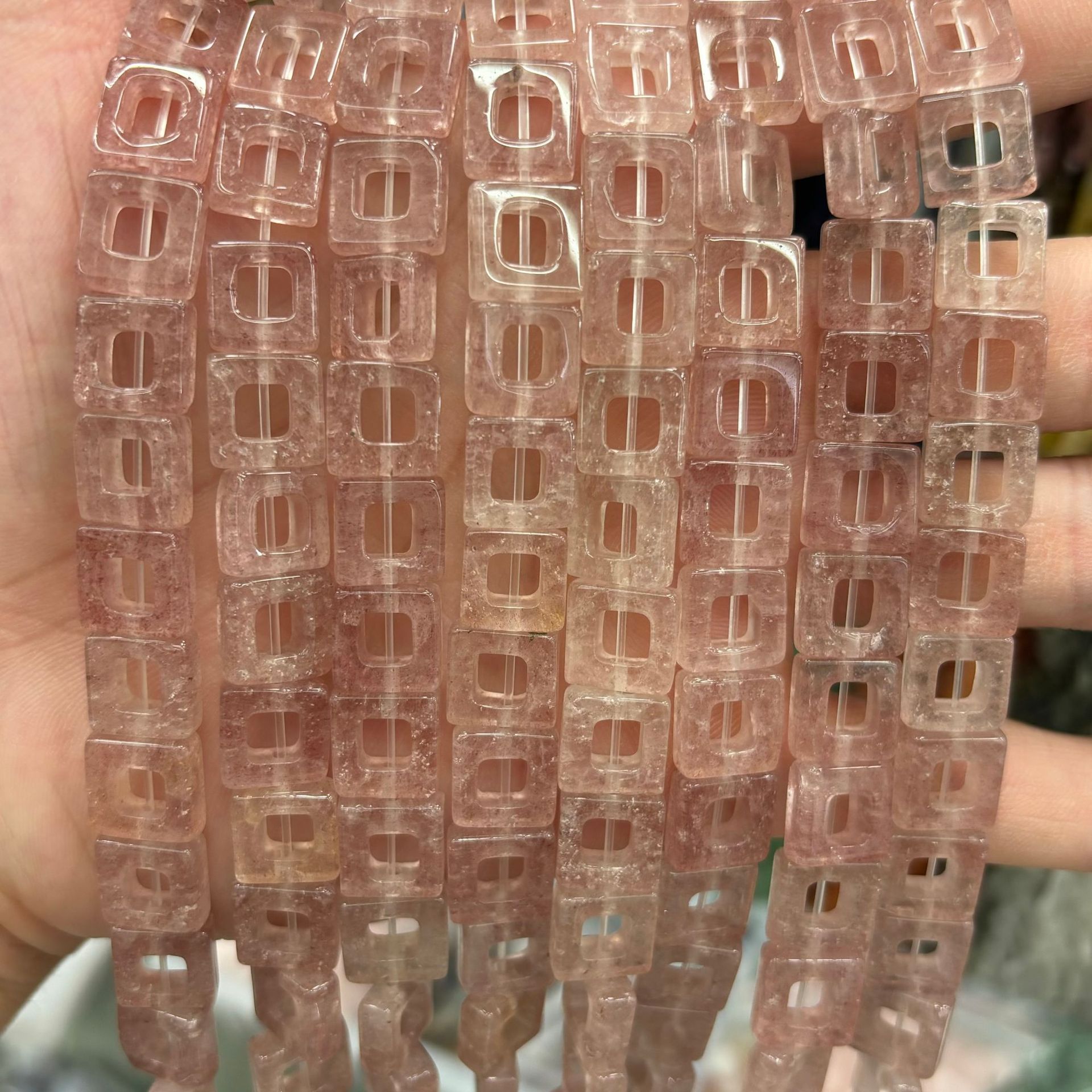 16:Strawberry crystal