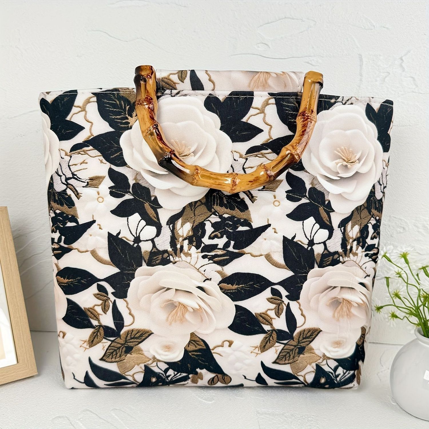 Black leaf camellia [bamboo handle]