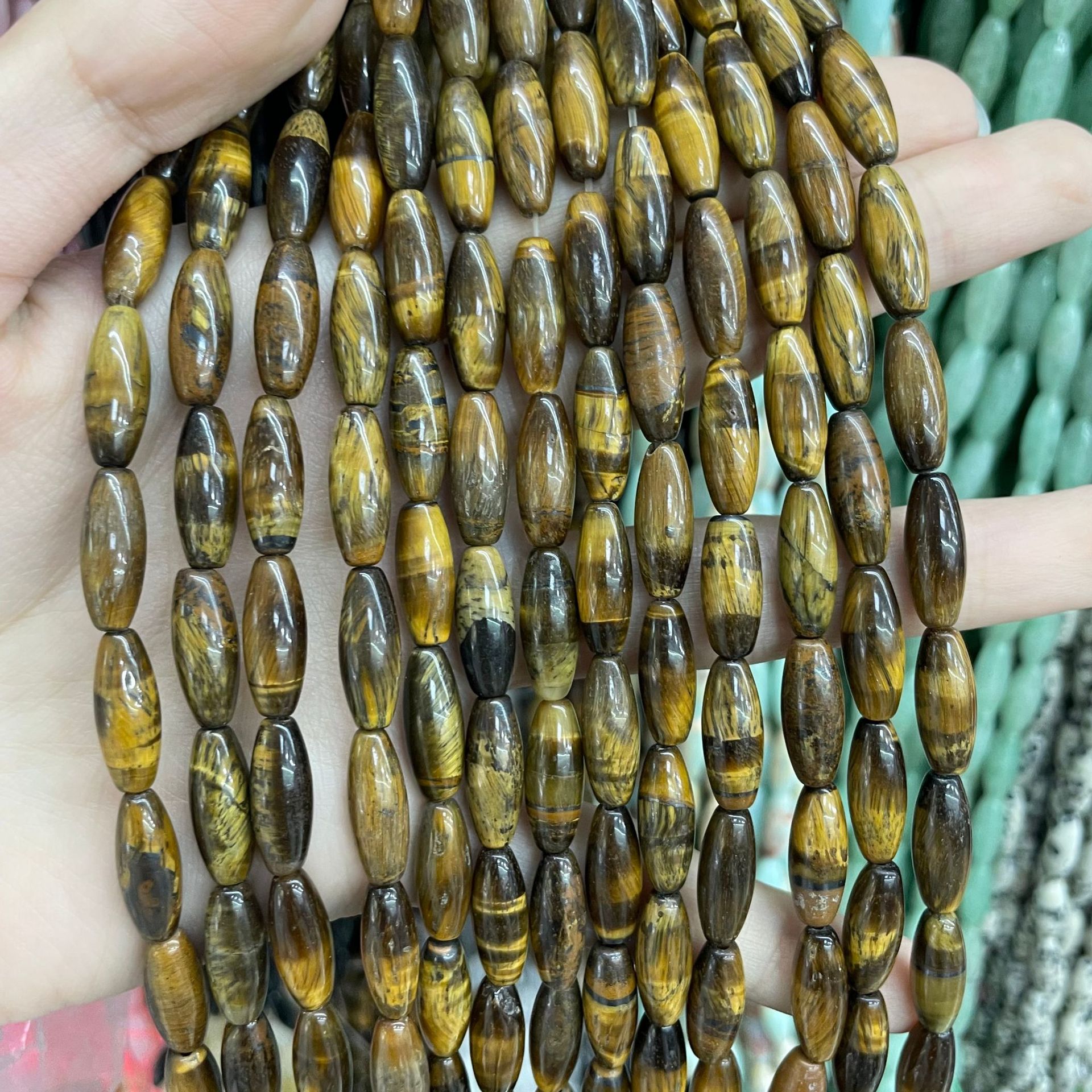 8:Tiger eye stone
