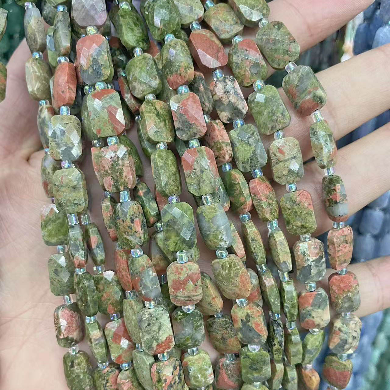13:Unakite