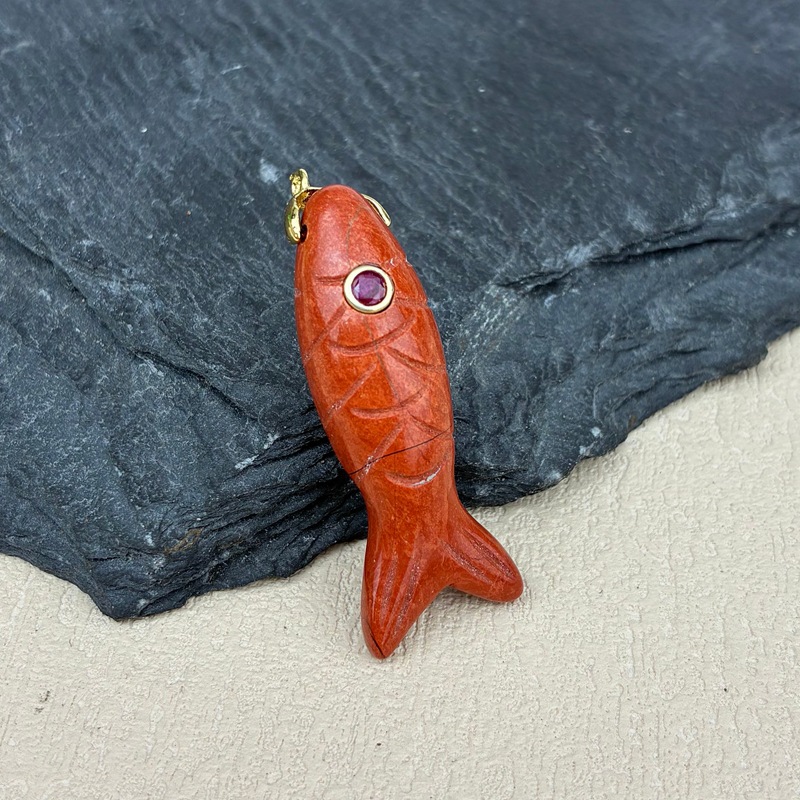 9:Red stone