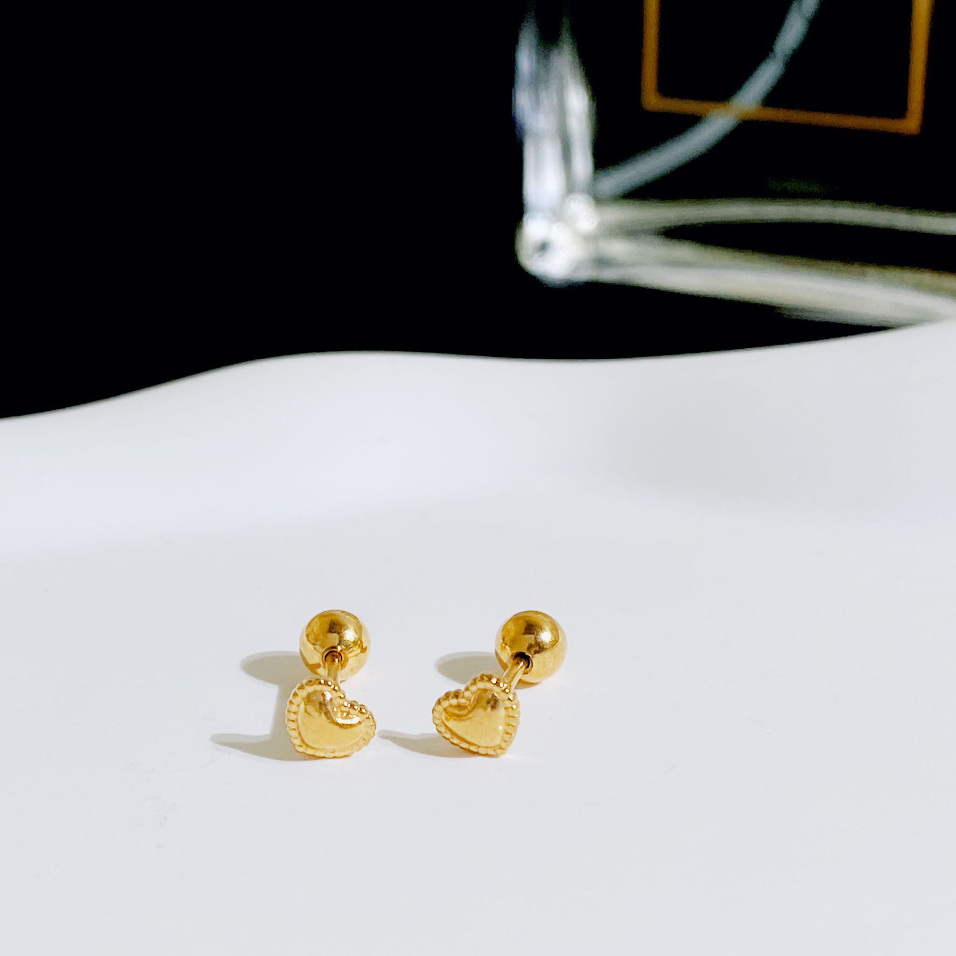 B 4.2x4.8mm