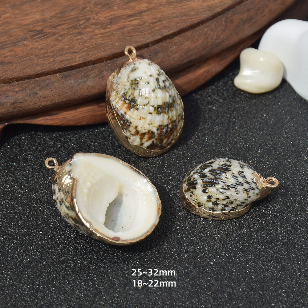 26:Dz176 (nail snail)