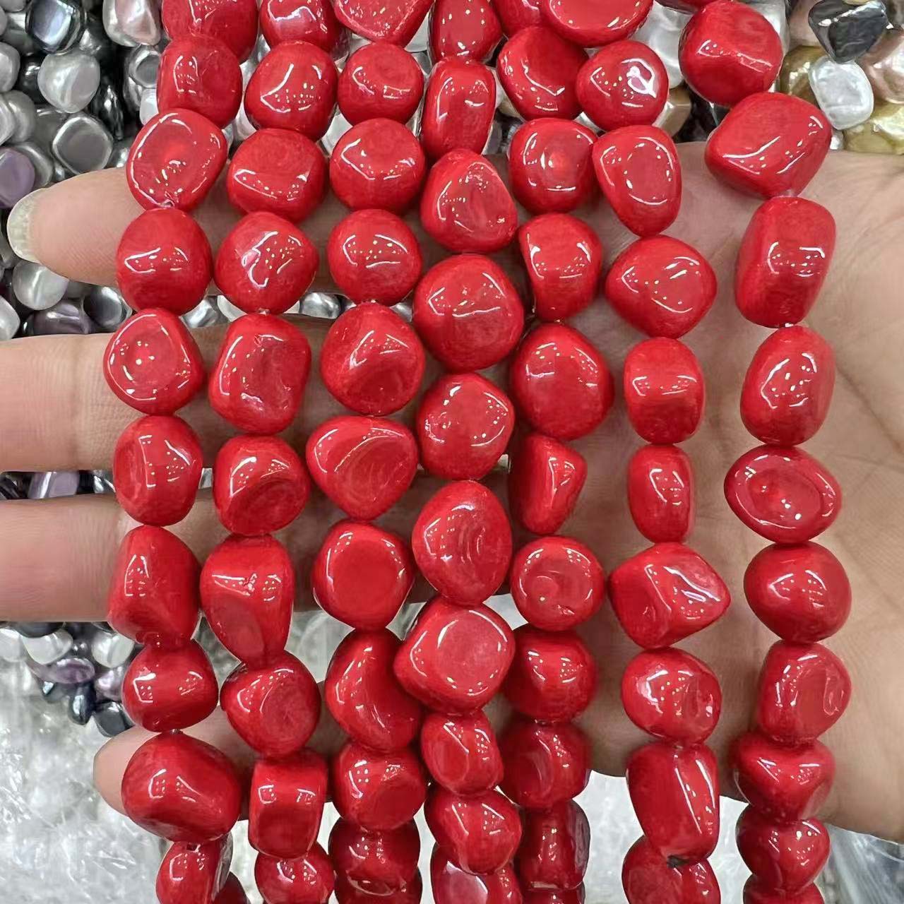 8:Red