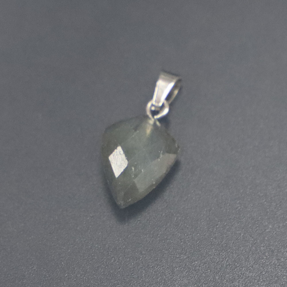 11 labradorite