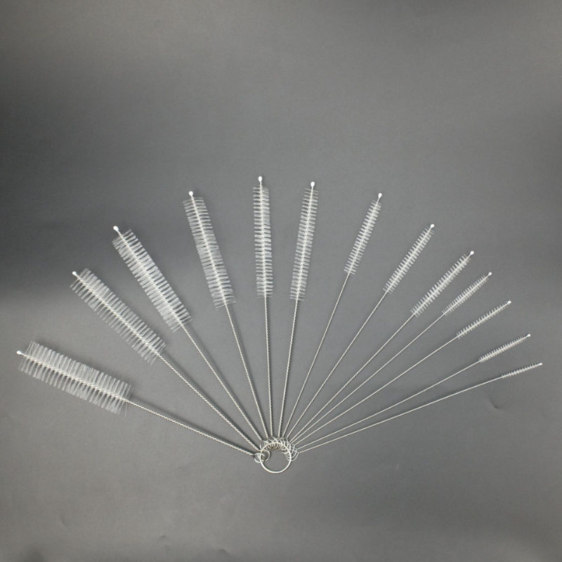 Transparent 13-piece set/dispensing