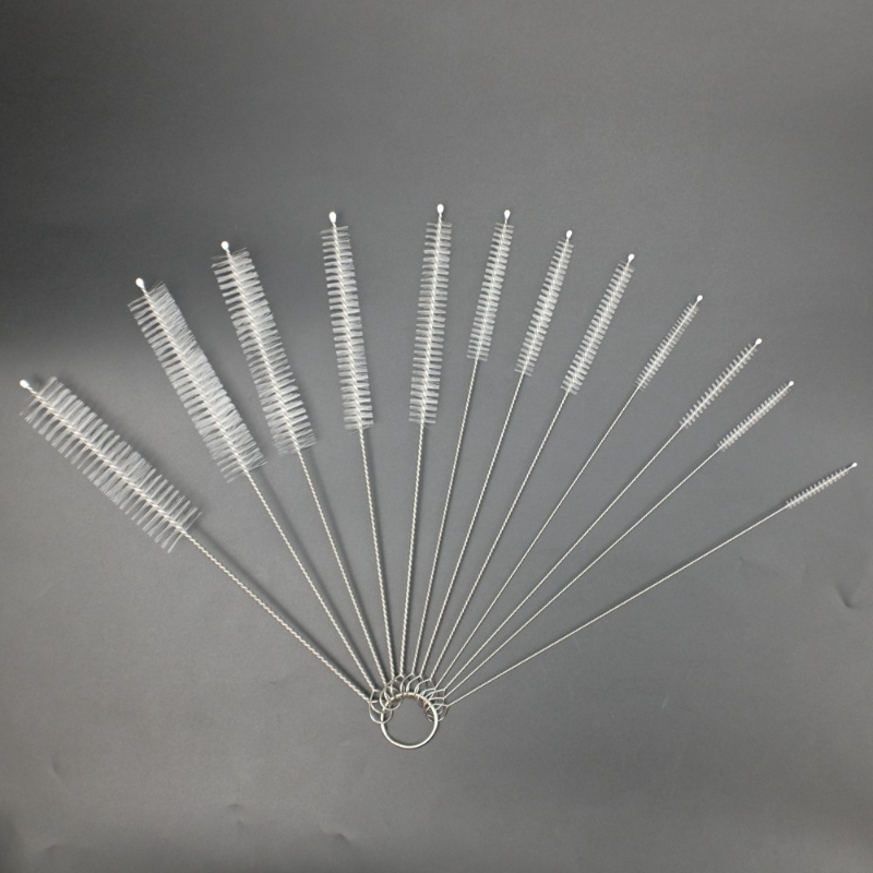 Transparent 12-piece set/dispensing
