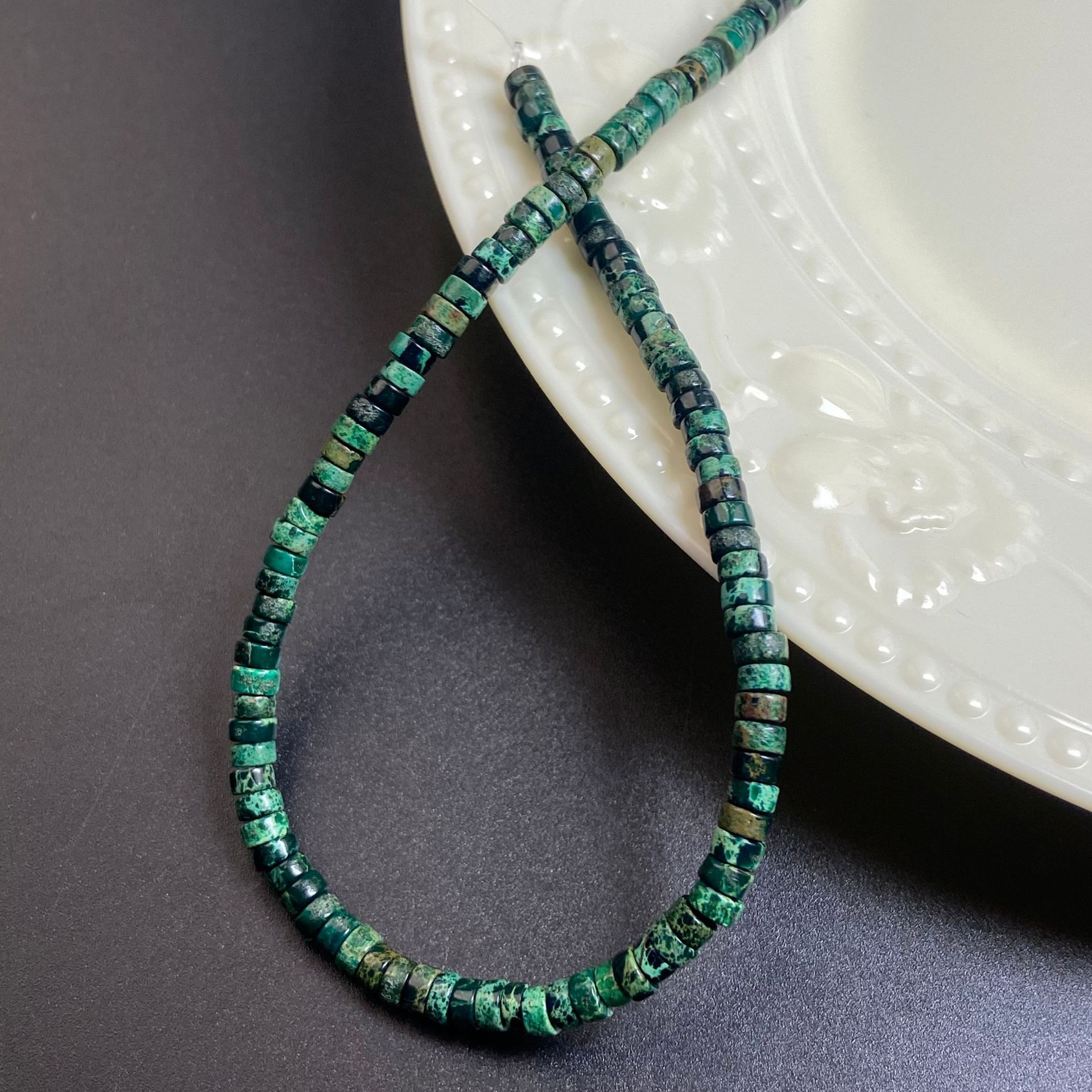 11:Deep green emperor turquoise
