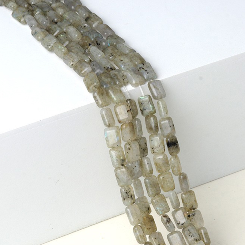 24:Labradorite