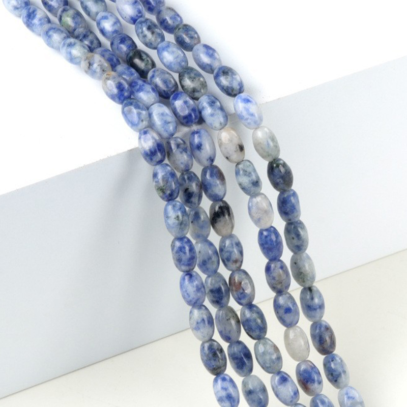 10:White dot blue