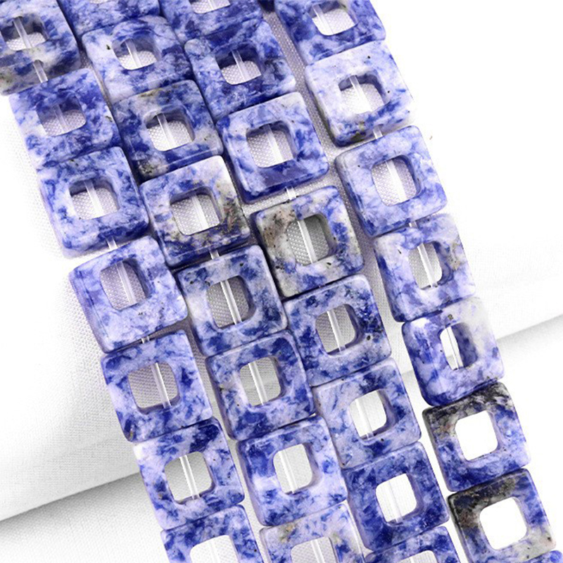10:White dot blue