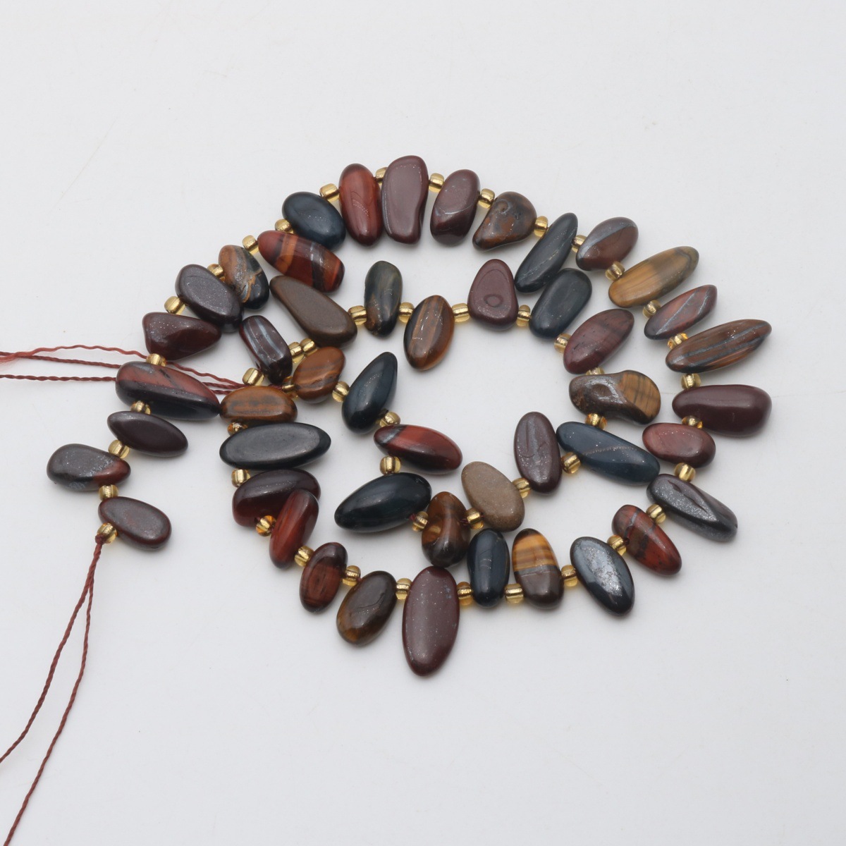 20:Brownish red