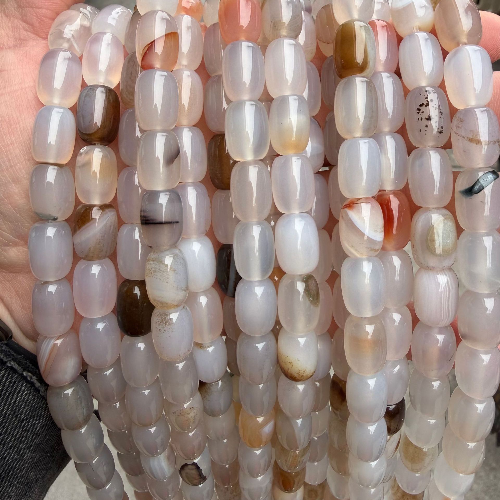 6:White striped agate