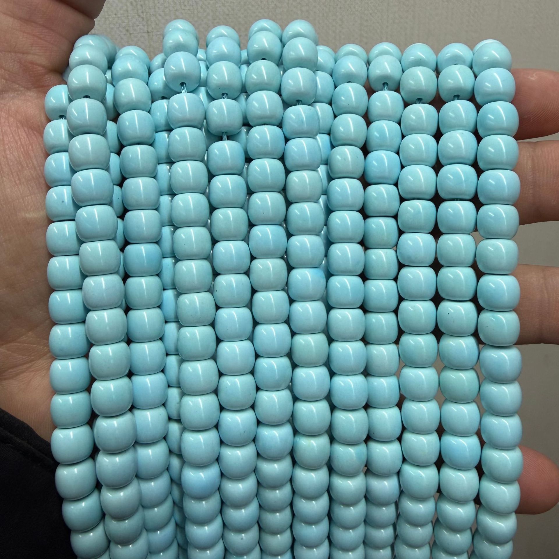 1:Blue and white turquoise