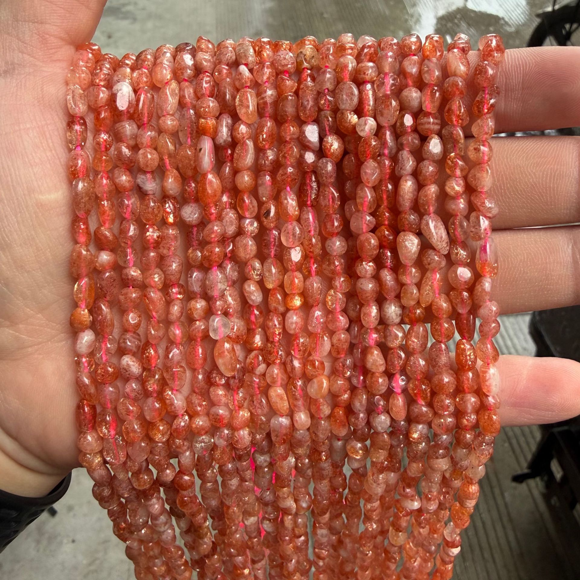 13 gold Sunstone