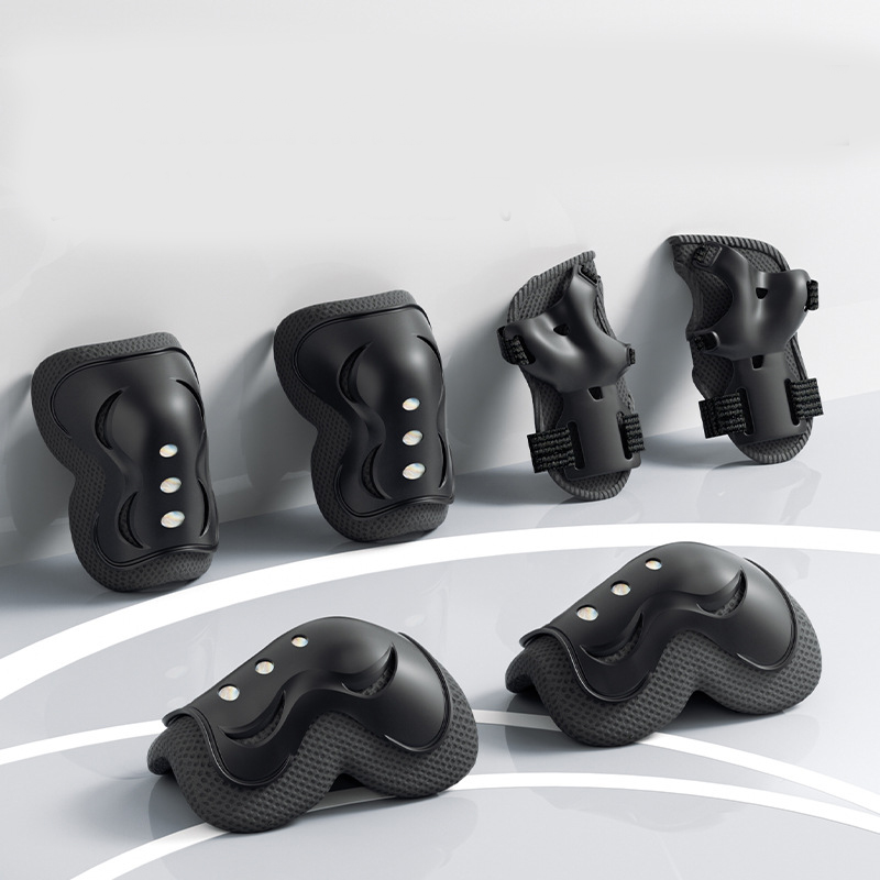 Panda black [six-piece protective gear set] comfortable and breathable