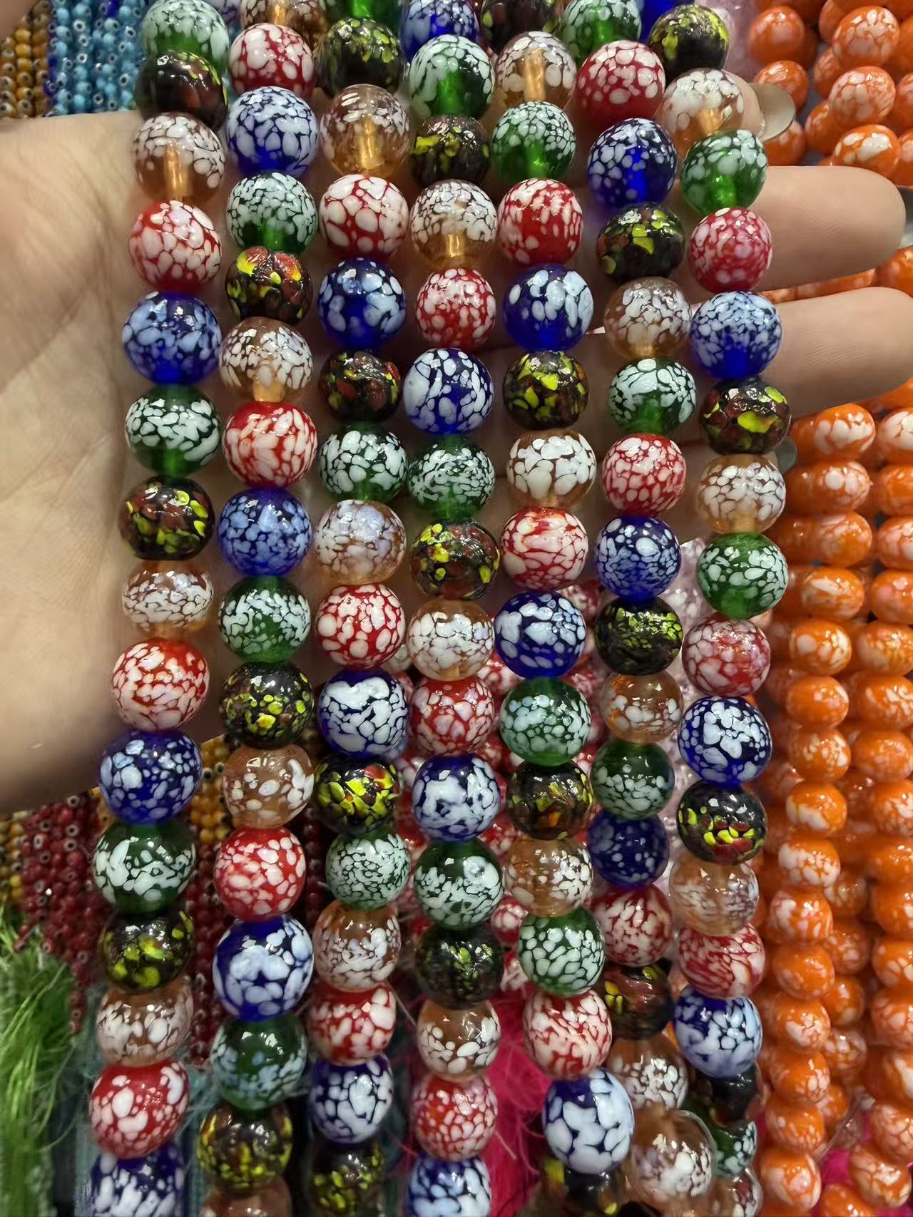 8:Randomly mixed colors
