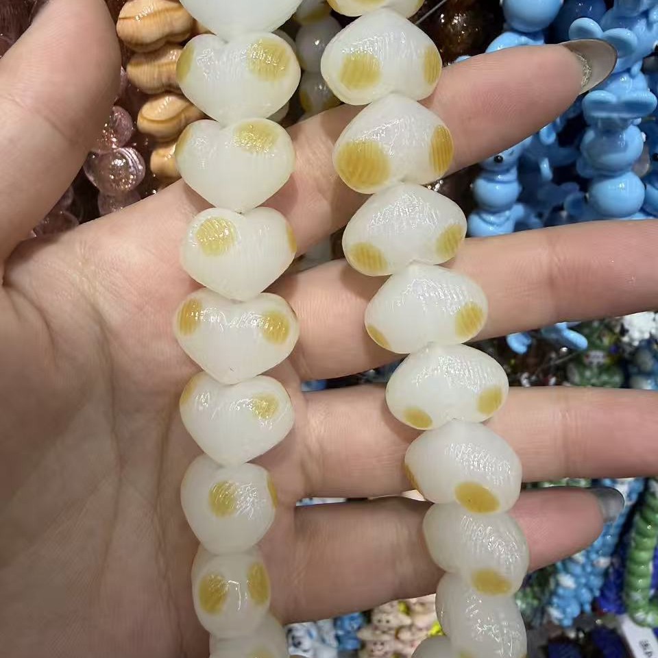 4:Milk white