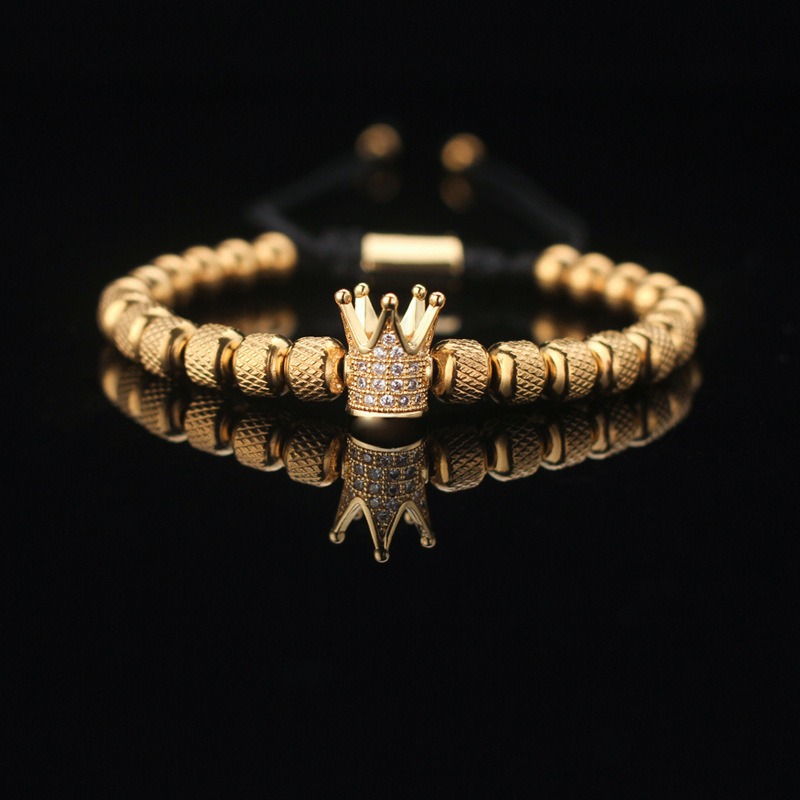 13:Golden crown with white zirconium