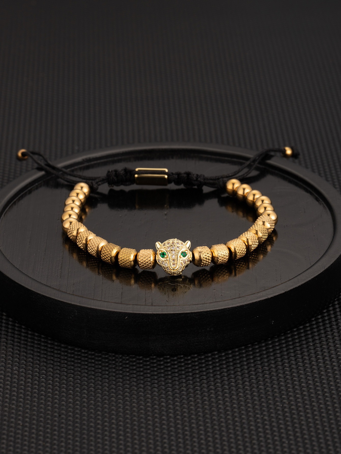 17:Golden leopard pineapple bead bracelet