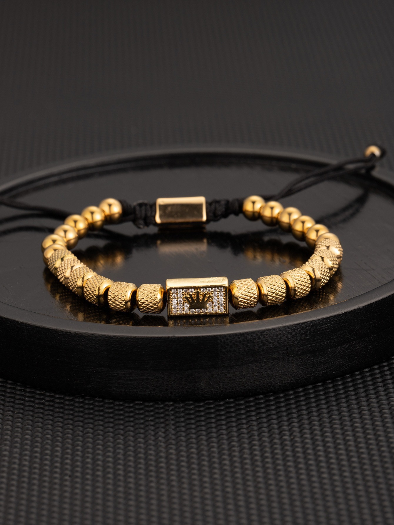 28:Gold crown zirconium brand bracelet