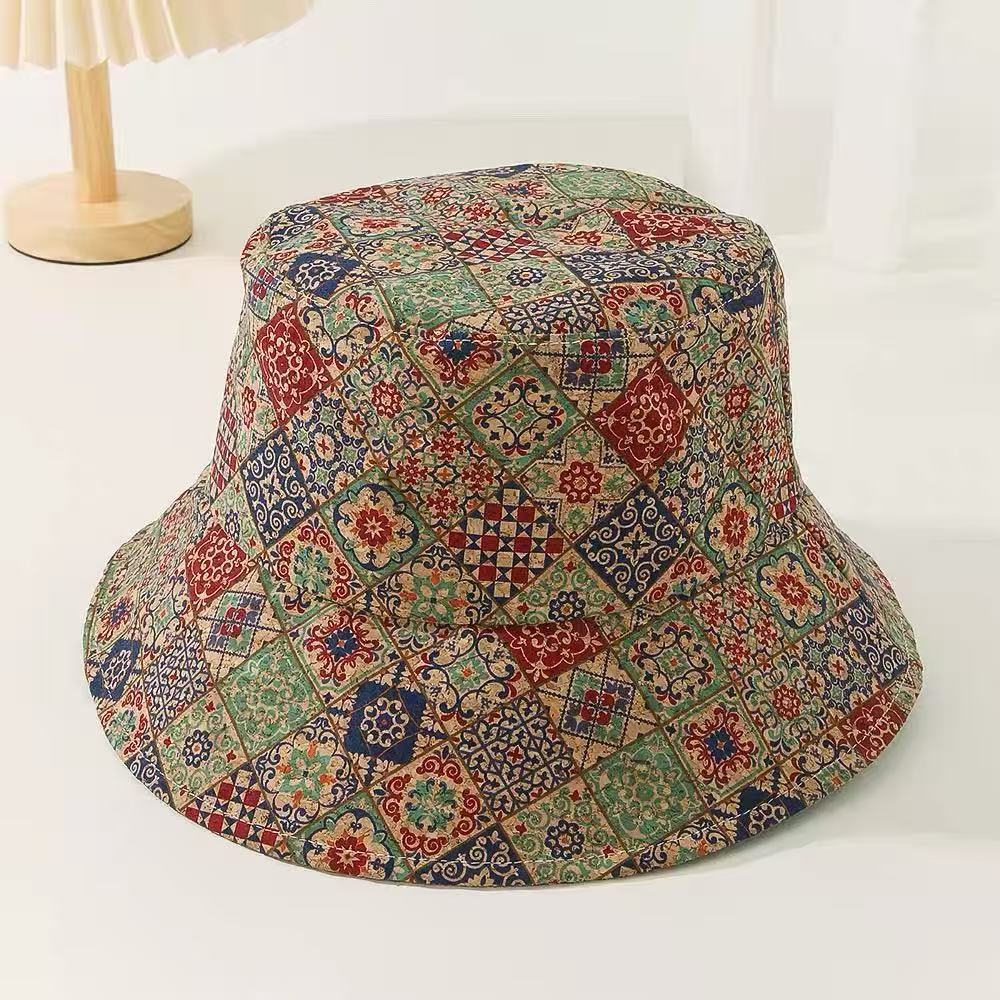 Diamond bucket hat