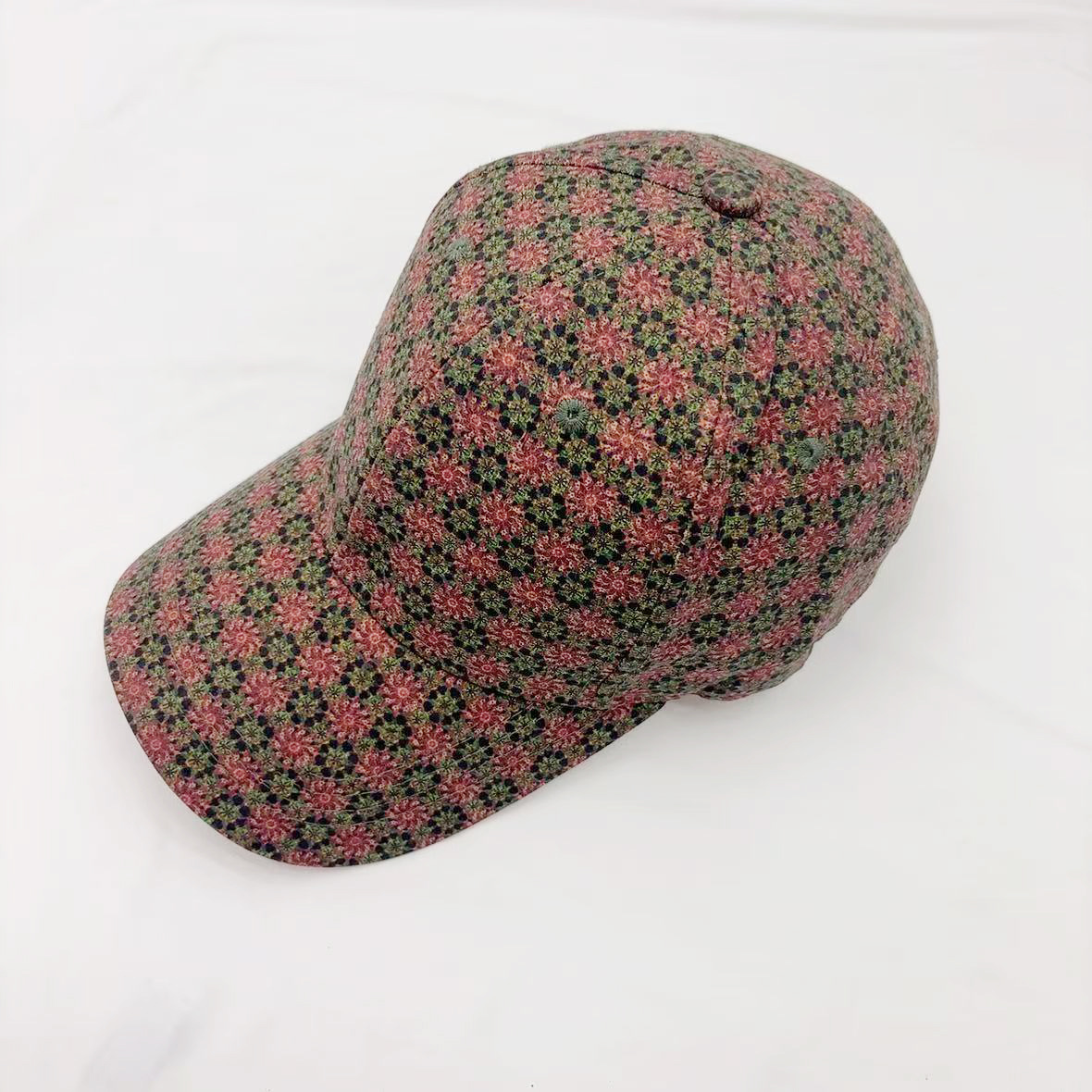 Baseball cap-dark red and green flowers